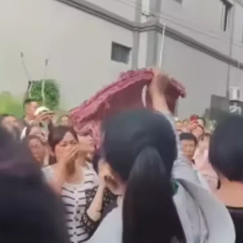 网传四川富顺华英实验学校使用发臭猪肉官方通报就地封存正在检测